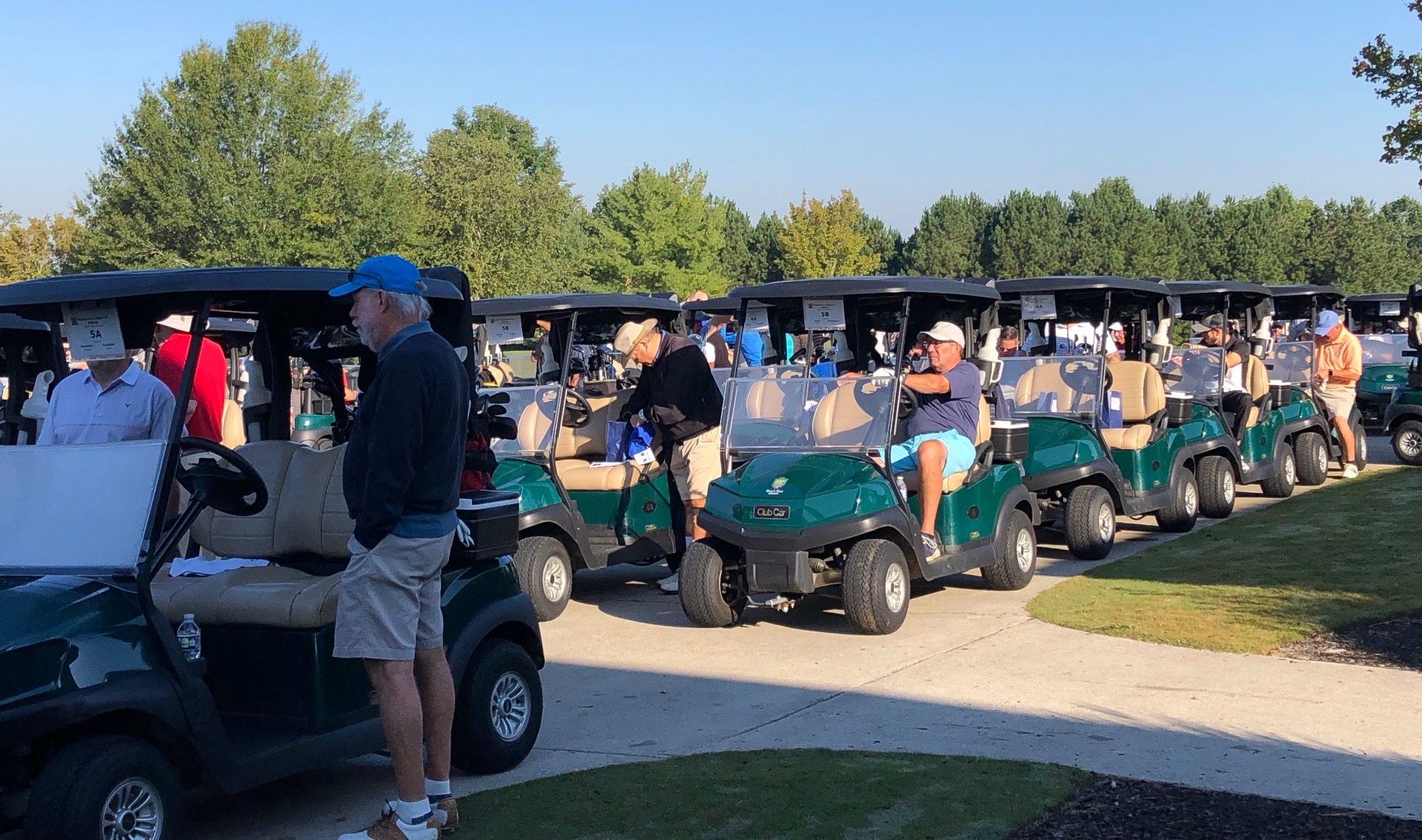 Golf-2021-lining up