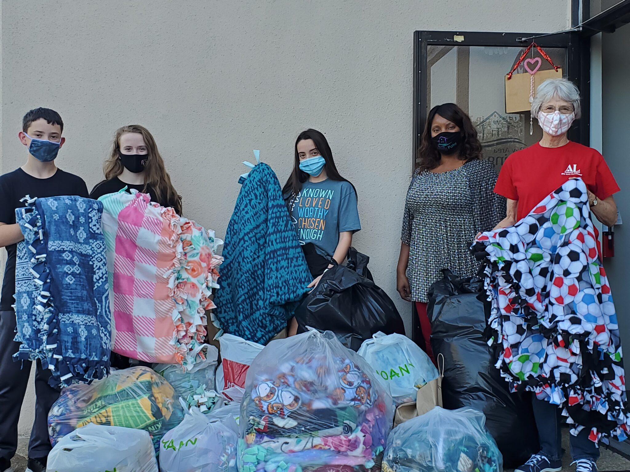 Assisteens Donate Numerous Fleece Blankets to Bay Area Turning Point