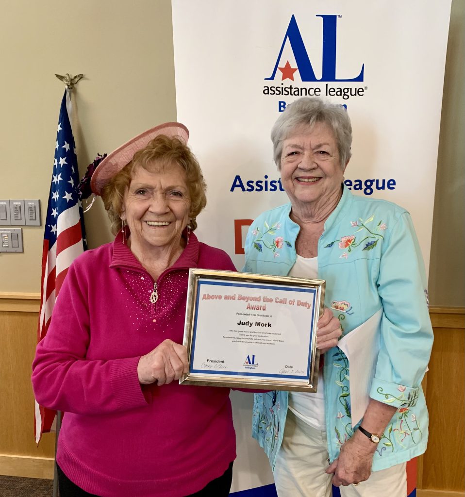 Nanci Zander presents ABCD Award to JUDY MORK.