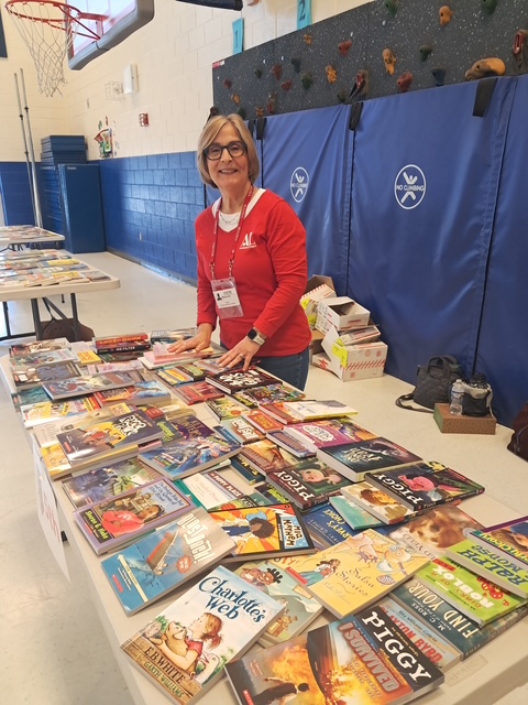 Feeding Minds and Tummies!