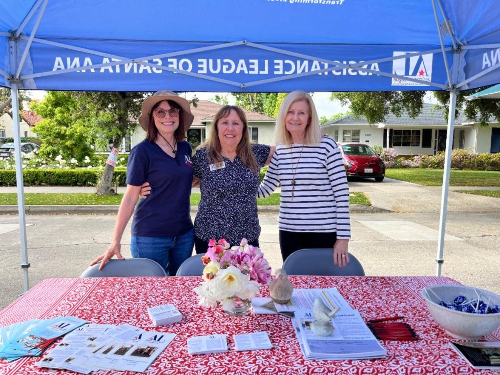 volunteers-floral-park-tour-2024