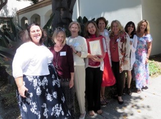 from right to left: Nancy Johnson, Debbie Ewing, Karen Reader, Robin Kelley, Edith Levin, Pat Fortune, Tracy Solomon, Jennifer van Hyning